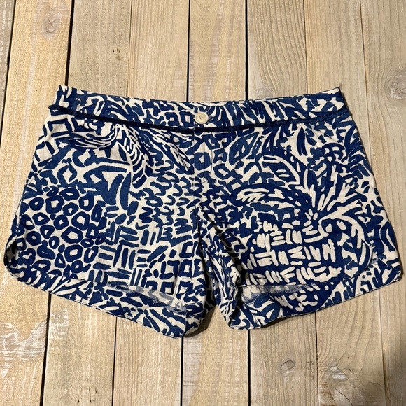 Lilly Pulitzer Pants - Lilly Pulitzer Cotton Navy White Indigo Home Slice Print Adie Shorts